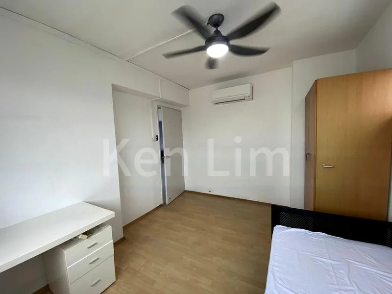 Common Room (HDB) for Rent in  325 Tah Ching Road - Image 1