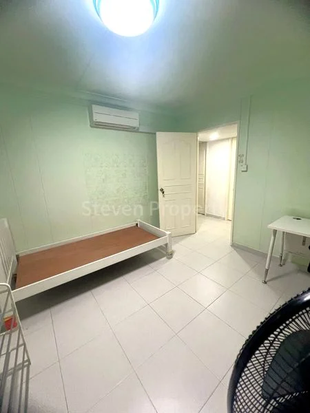 Common Room (HDB) for Rent in  792 Choa Chu Kang North 6 - Image 3