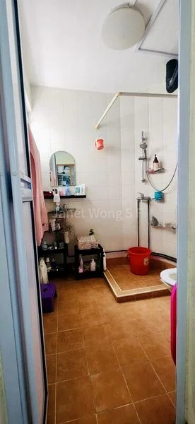 5 Room (5I) HDB for Rent in  320 Hougang Avenue 5 - Image 9