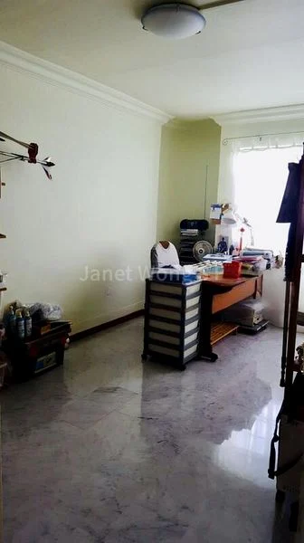 5 Room (5I) HDB for Rent in  320 Hougang Avenue 5 - Image 7