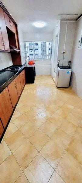 5 Room (5I) HDB for Rent in  320 Hougang Avenue 5 - Image 5