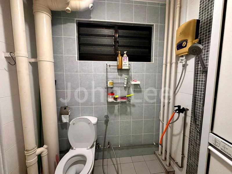 4 Room (4S) HDB for Sale in 251 Yishun Ring Road - Image 7