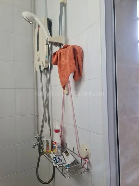 Common Room (HDB) for Rent in  332 Hougang Avenue 5 - Image 6