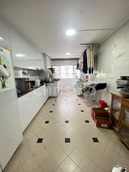 3 Room (3NG) HDB for Sale in  587 Ang Mo Kio Avenue 3 - Image 1
