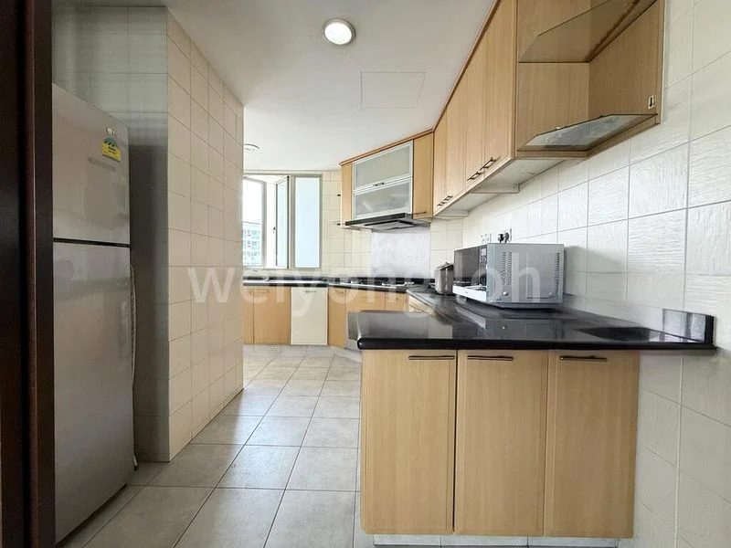 3 Bed Condo for Sale in  Rosewood - Image 5