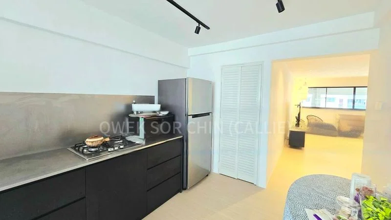 Common Room (HDB) for Rent in  274 Tampines Street 22 - Image 4