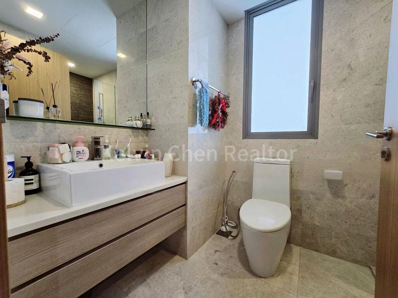 2 Bed Condo for Sale in  Seastrand - Image 1