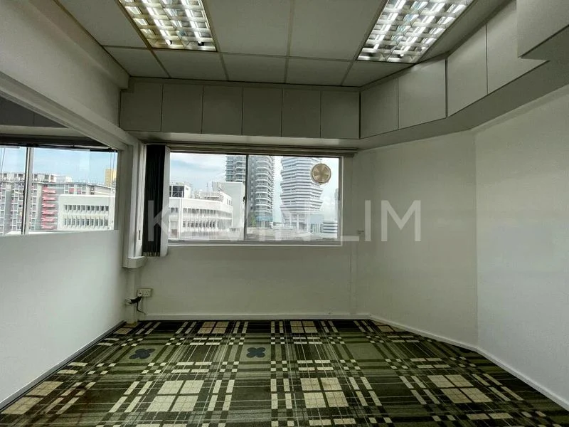Office for Rent: Textile Centre - Image 4