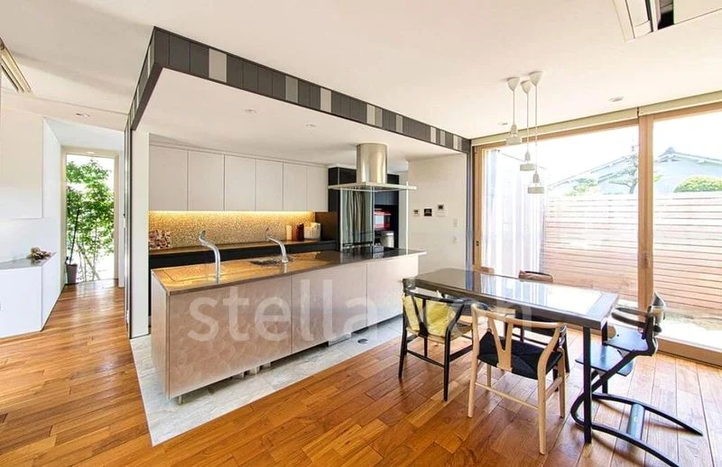 6 Bed Corner Terrace (Landed) for Sale in  Ming Park - Image 4