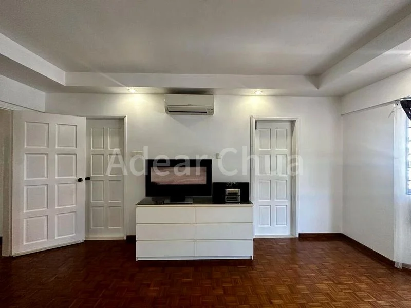 4 Bed Terraced House (Landed) for Sale in  Gerald Residence - Image 5