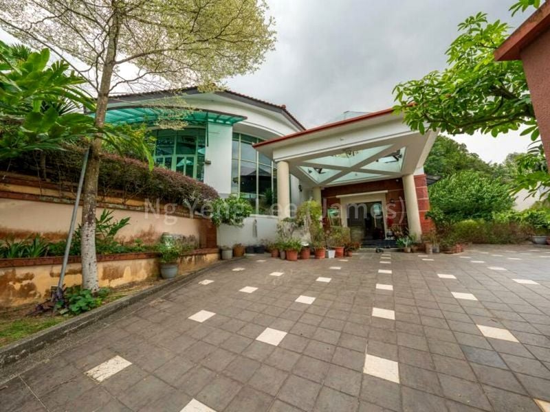 6 Bed Bungalow (Landed) for Sale in  Caldecott Hill Estate - Image 17