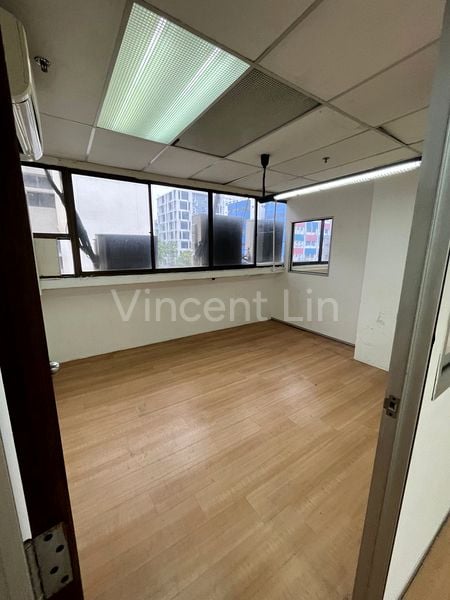 Light Industrial (B1) for Rent in  Tong Lee Building Block B - Image 3
