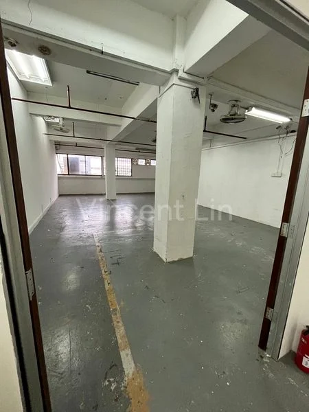 Light Industrial (B1) for Rent in Tong Lee Building Block B - Image 4