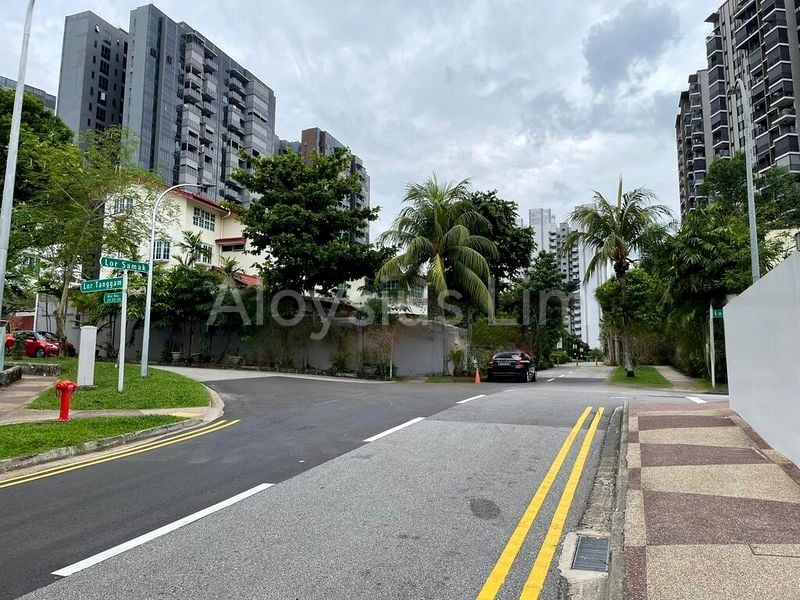 3 Bed Semi-Detached House (Landed) for Sale in  Fernvale Road - Image 5
