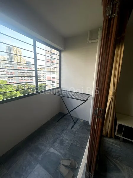 5 Room (5I) HDB for Rent in  355 Clementi Avenue 2 - Image 5