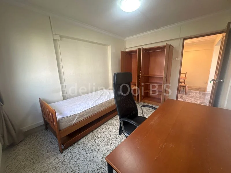 5 Room (5I) HDB for Rent in  355 Clementi Avenue 2 - Image 11