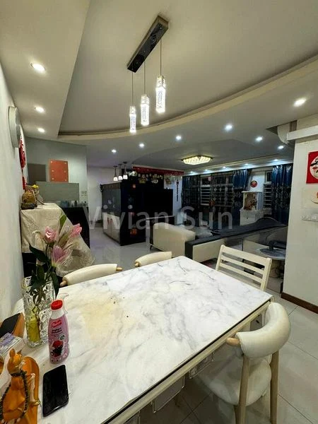 Premium HDB for Sale in  216D Compassvale Drive - Image 4