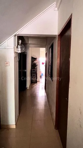 8 Bed Terraced House (Landed) for Rent in  Hougang Avenue 3 - Image 2