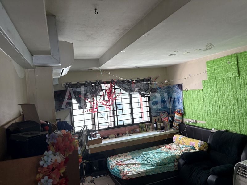 5 Room (5I) HDB for Sale in 758 Woodlands Avenue 6 - Image 3