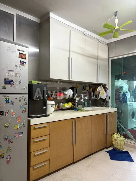 5 Room (5I) HDB for Sale in 758 Woodlands Avenue 6 - Image 8