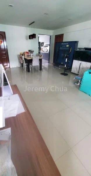 Room (HDB) for Rent in  273 Tampines Street 22 - Image 4