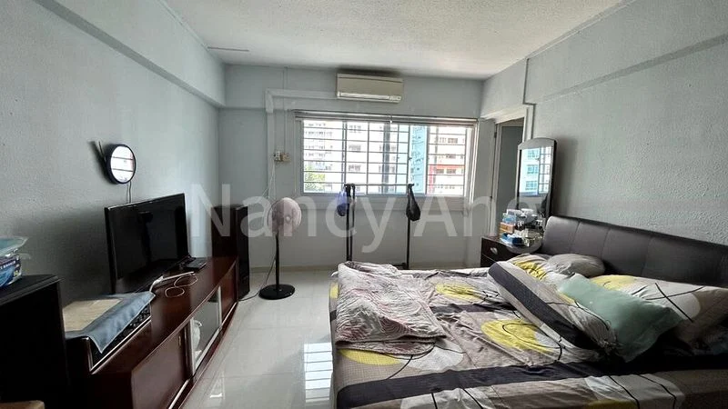 5 Room (5I) HDB for Sale in  555 Jurong West Street 42 - Image 3