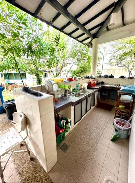 6 Bed Bungalow (Landed) for Sale in  134 Watten Estate - Image 8
