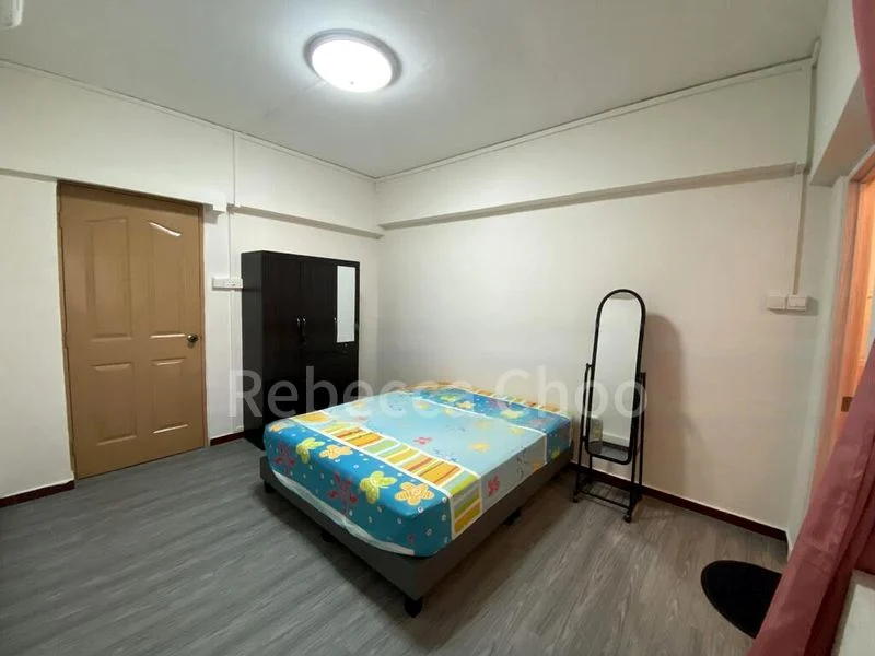 Room (HDB) for Rent in  208 Tampines Street 21 - Image 1