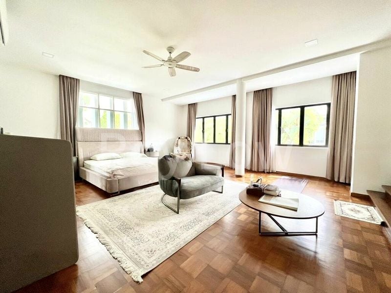 5 Bed Bungalow (Landed) for Sale in  Dunearn Estate - Image 1