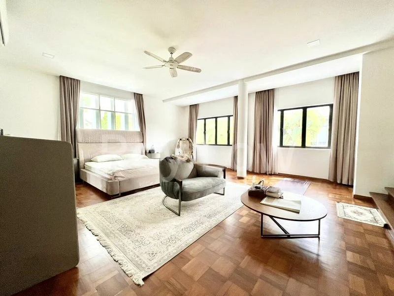 5 Bed Bungalow (Landed) for Sale in Dunearn Estate - Image 1