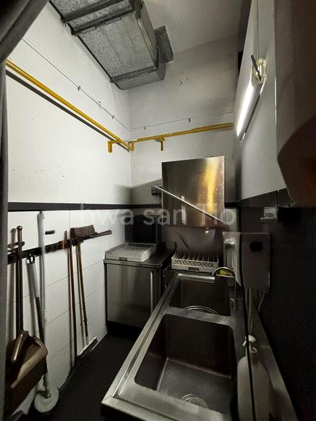 Food & Beverage for Rent: ❤️ F&B  renovated  exhaust  grease trap  gas  high ceilings @ Lavender - Image 2