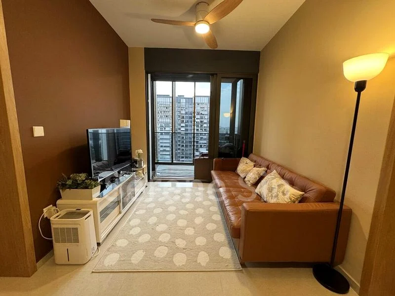 2 Bed Condo for Sale in  Midwood - Image 2