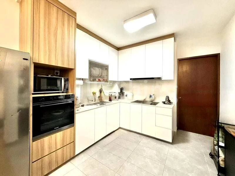 5 Bed Terraced House (Landed) for Sale around  Kovan Road - Image 5