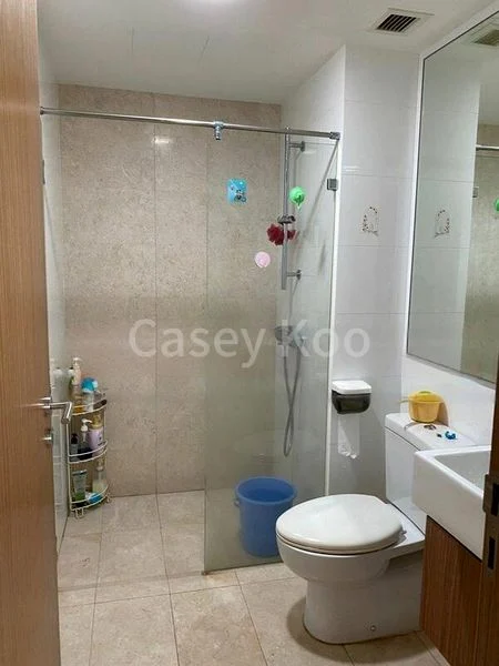 4 Bed Condo for Rent in  Waterfront Waves - Image 8