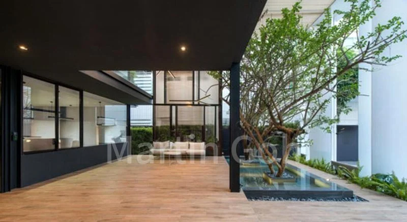 10 Bed Bungalow (Landed) for Sale in  College Green - Image 2