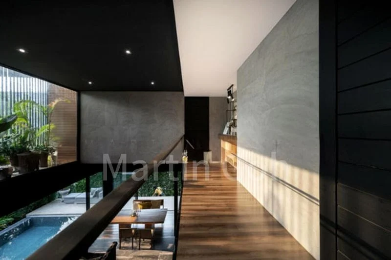 10 Bed Bungalow (Landed) for Sale in  College Green - Image 3