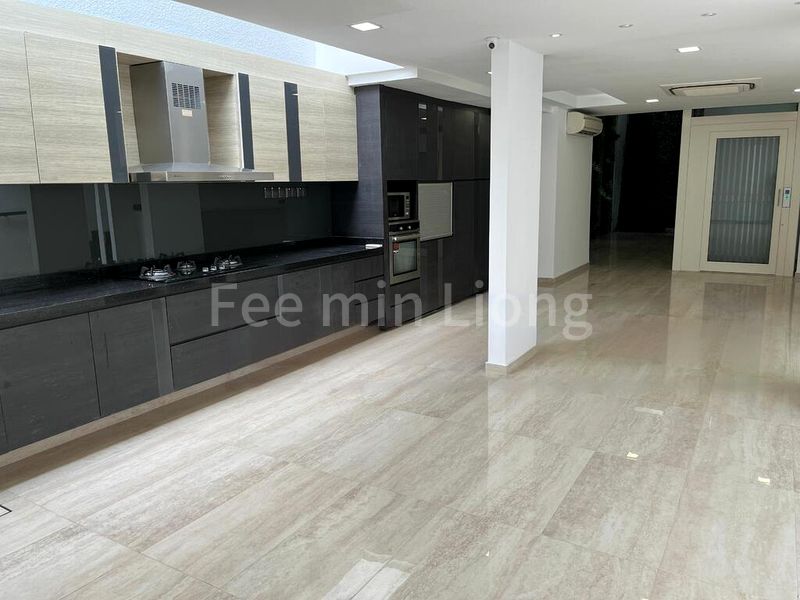 4 Bed Terraced House (Landed) for Sale in  Sri Temasek - Image 5