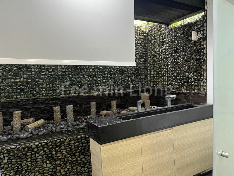 4 Bed Terraced House (Landed) for Sale in  Sri Temasek - Image 9