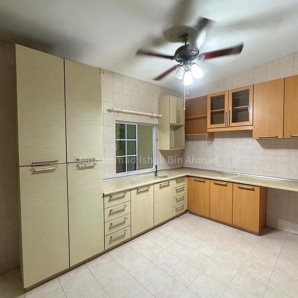 4 Bed Terraced House (Landed) for Sale in  Opera Estate - Image 8