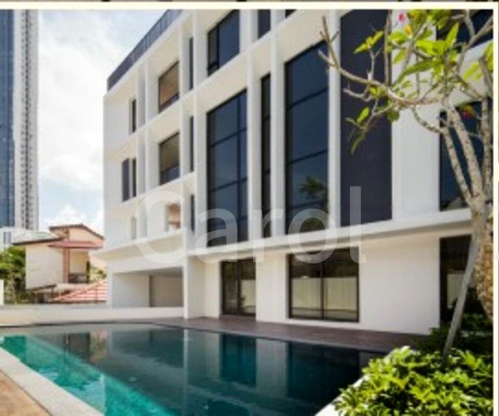 5 Bed Bungalow (Landed) for Sale in  Strathmore Avenue - Image 1