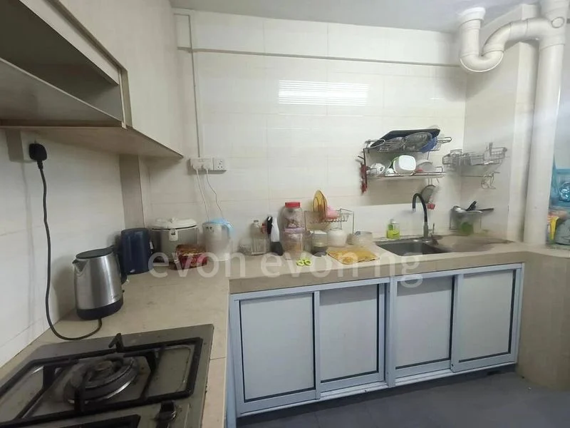 4 Room (4I) HDB for Sale in  84 Whampoa Drive - Image 5