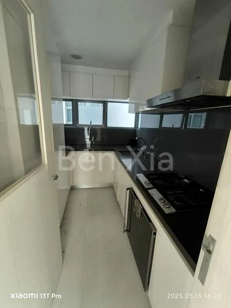 3 Bed Condo for Rent in  Lincoln Suites - Image 5