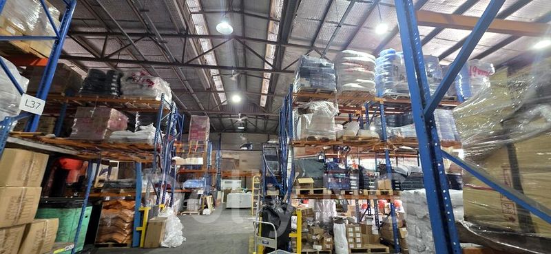 Factory / Workshop (B2) for Sale: 29-Year Long Lease. Multiple Warehouse and Factory Entrances. - Image 2