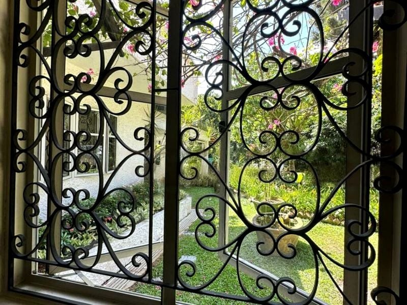 4 Bed Bungalow (Landed) for Sale in  Bin Tong Park - Image 3