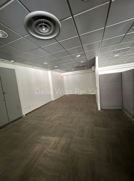 Light Industrial (B1) for Rent: Spacious B1 Unit for Car Showroom, Workshop, and/or Warehouse! - Image 3