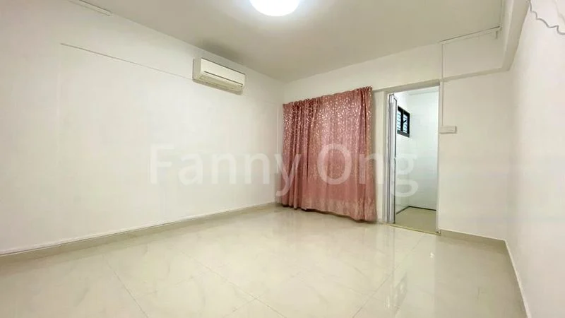 4 Room (4A) HDB for Rent in  324 Hougang Avenue 5 - Image 7