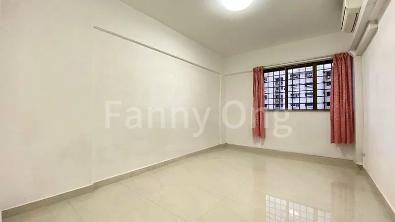 4 Room (4A) HDB for Rent in  324 Hougang Avenue 5 - Image 9