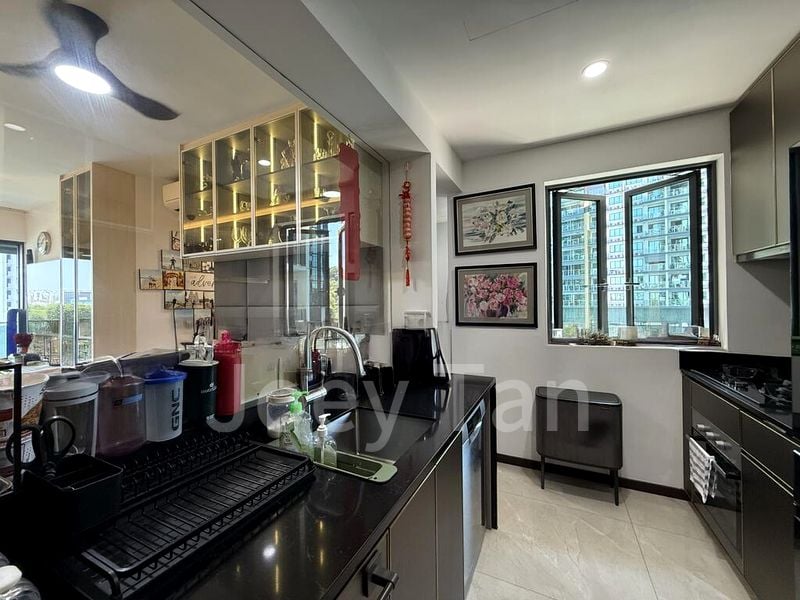 3 Bed Condo for Sale in Normanton Park - Image 13