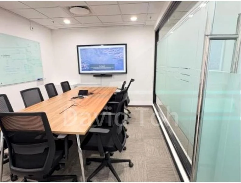 Office for Rent: High-Quality Fitted Office, City Hall - Image 2