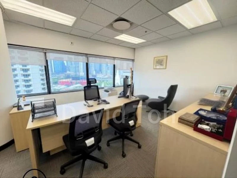 Office for Rent: High-Quality Fitted Office, City Hall - Image 4